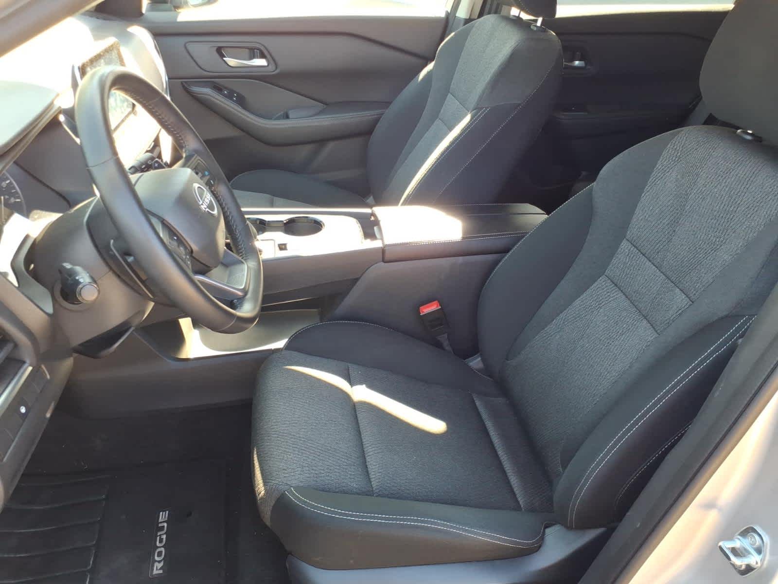 2025 Nissan Rogue SV FWD