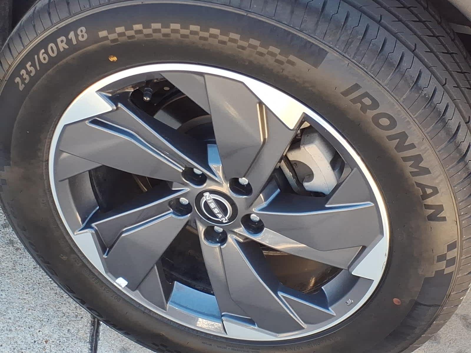 2025 Nissan Rogue SV FWD
